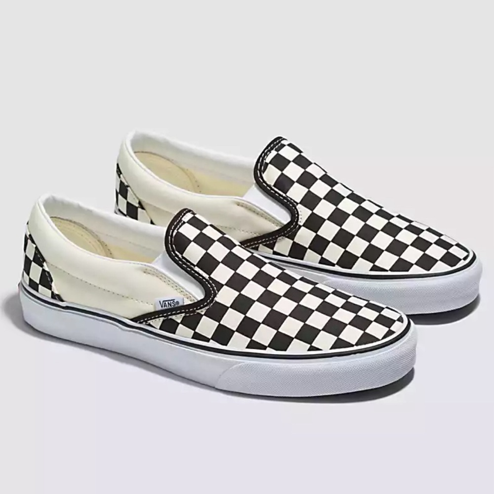 Checkered vans Slip-ons Size 7 in men’s 8 1/2 in women’s
